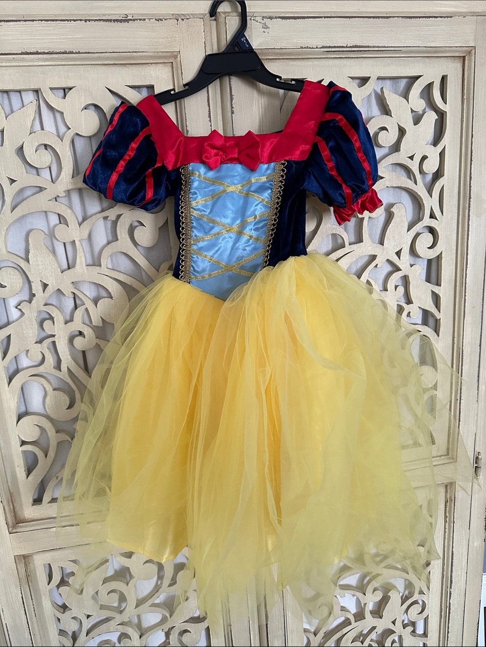 Classic Snow White Princess Girl Costume Size 5/6